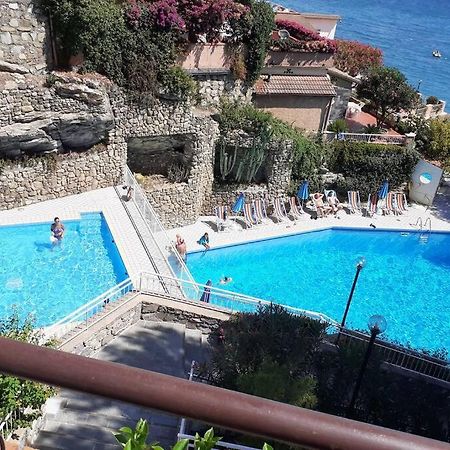 Conca Verde Appartamento Sul Mare Marina dʼMarina dʼAndora エクステリア 写真